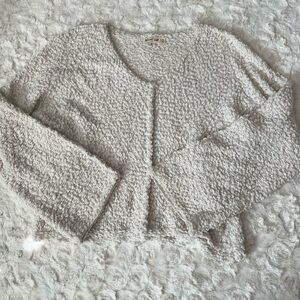Women's Cream Sweater - Crew Neck